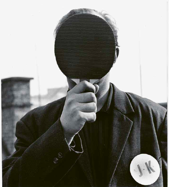 Július Koller: Ping-Pong, J. K., 1970, fekete-fehér fotó, 178 x 161 mm Fotó: Milan Sirkovský © Marinko Sudac-gyűjtemény